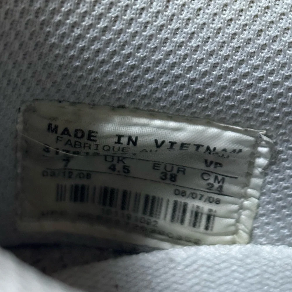 Nike Dunk Low- Womens- Size 7-White Neutral Gray- [317813-101]- Leather-Sneakers
